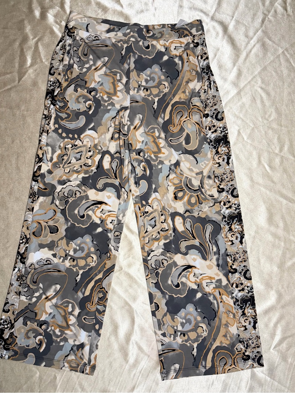 Susan Graver Regular Printed Liquid Knit Pull-On Crop Pants XS